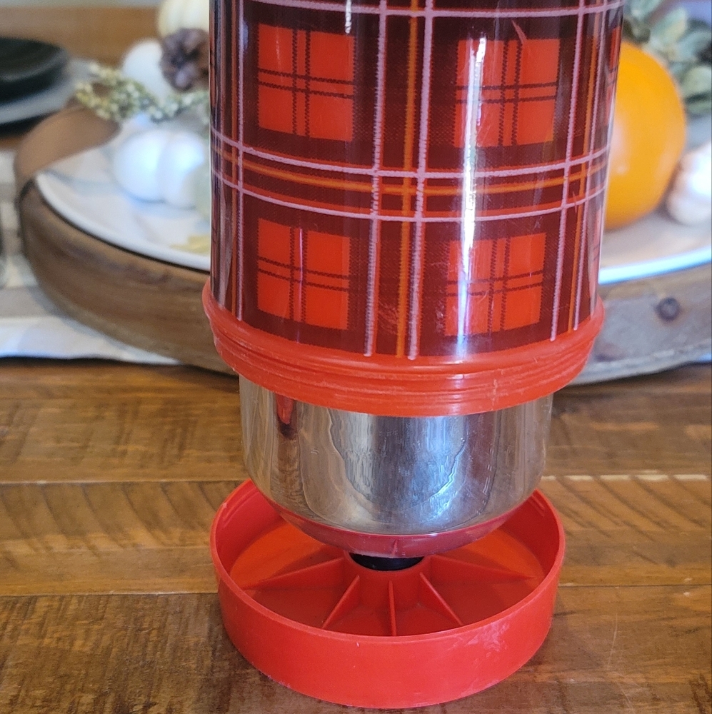 Vintage Aladdin Thermo Bottles-Red and Black Plaid - Picture 5 of 11